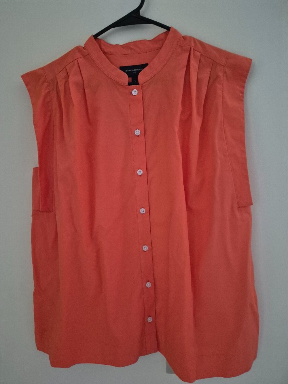 Sleevless Blouse